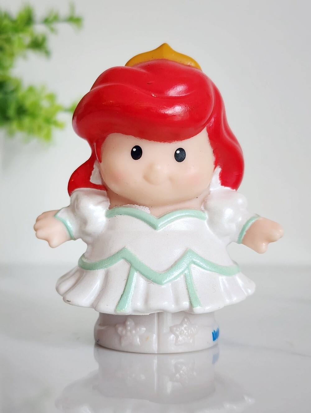 🐚 Rare Fisher Price ~ Ariel ~ Little People Disney Princess Bride Figure 2012